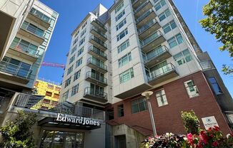 DT Bellevue Condo