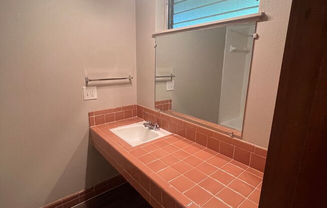 1 bed, 1 bath, 525 sqft, $1,030, Unit 207