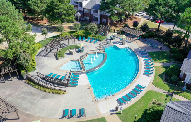 Enclave at Wolfchase Apartments in Cordova Tennessee photo of aerial view of pool