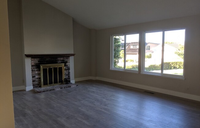 Remodeled 4 Bed 2 Bath Beauty in Vintage Hills