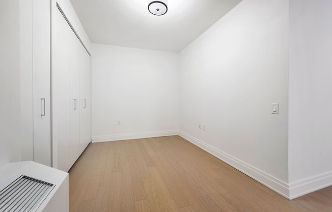 Studio, 1 bath, 786 sqft, $4,783, Unit 810