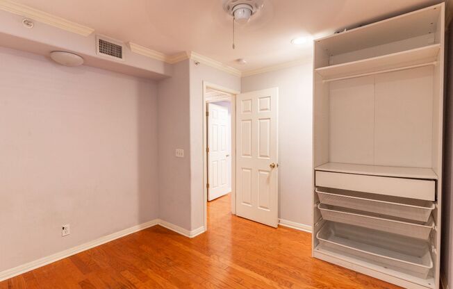 2 beds, 1 bath, $1,650, Unit APARTMENT 2