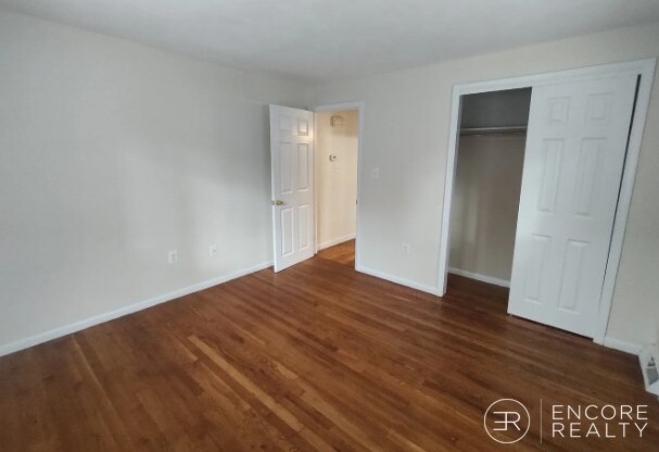 17 OXFORD CIR