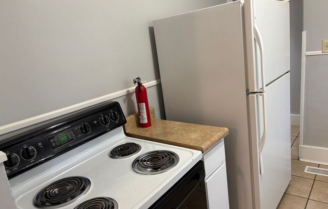 Beautiful 2 bed/ 1 bath