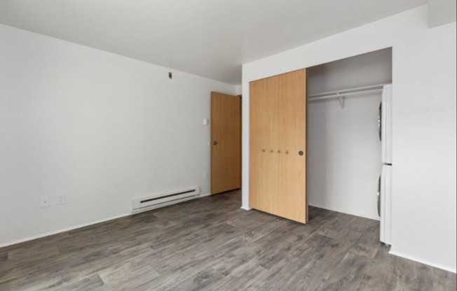 1 bed, 1 bath, 590 sqft, $1,415, Unit 123