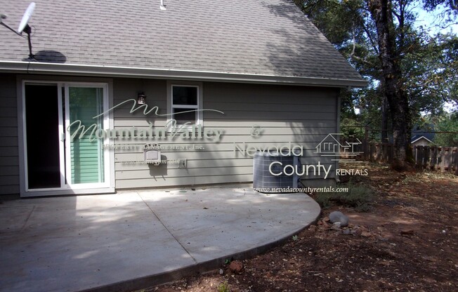 3 beds, 2 baths, $2,700