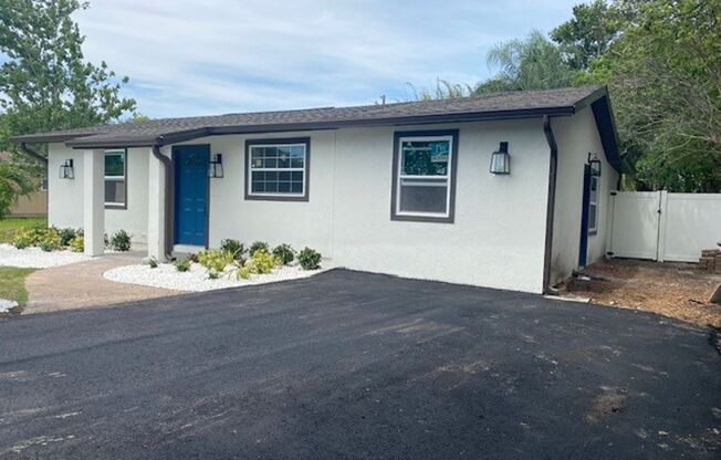 Chic 1-Bedroom Retreat in Prime Kissimmee Location – Comfort, Style & Convenience!