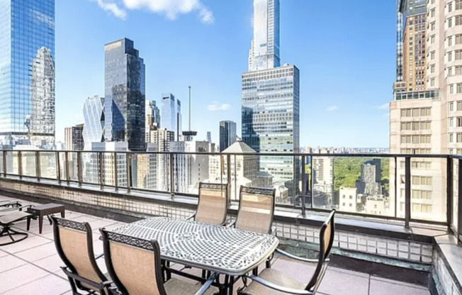 159 W 53 ST