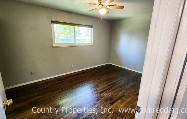 3 beds, 1 bath, $1,695