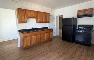 135 CHESNUT ST