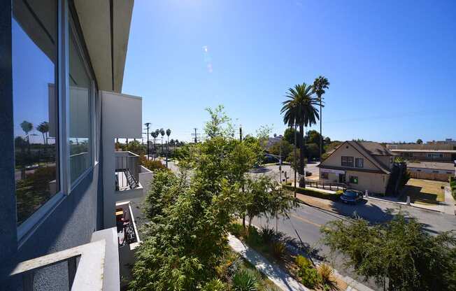 Mar Vista Lofts  Neighborhood