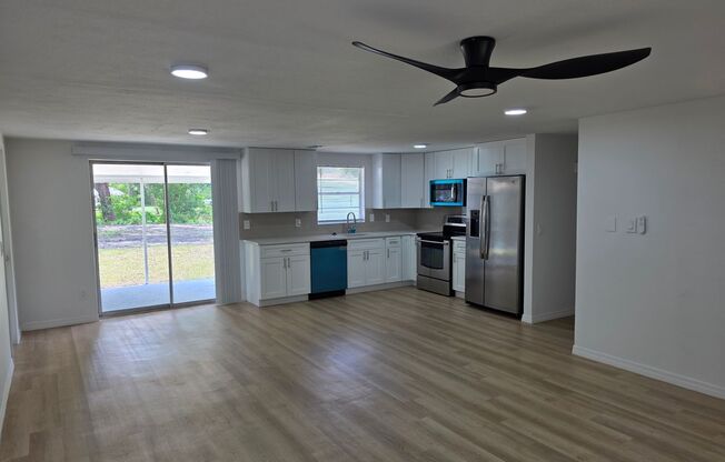 3 Bedroom - 1 Bath - 1 Acre - Pool Home