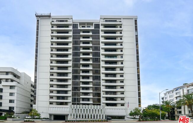 3 beds, 4 baths, 2,426 sqft, $6,995, Unit 309