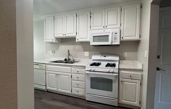 1 bed, 1 bath, 820 sqft, $2,340, Unit S047