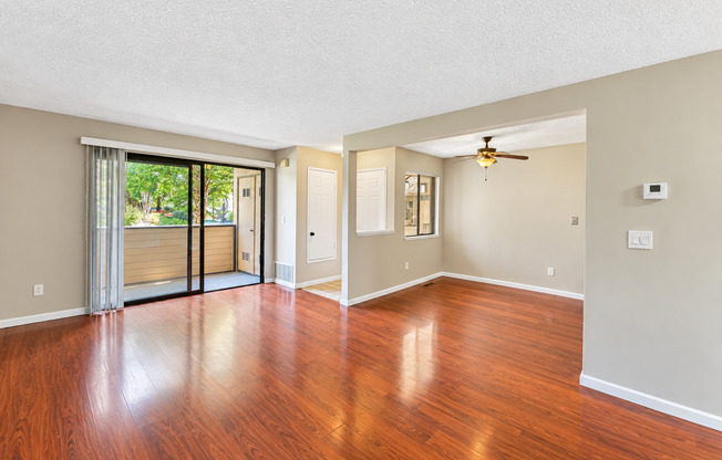 Dazzling 2-bedroom Condo for Rent - Warm Springs!