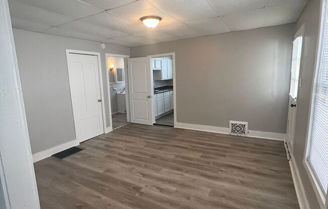 3 beds, 1 bath, $1,350