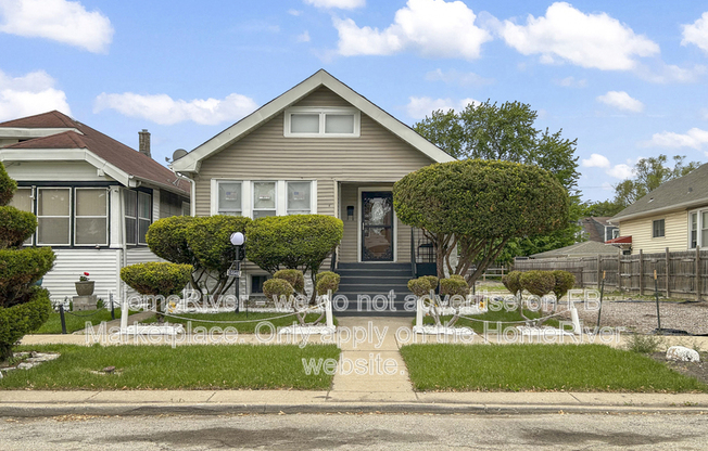 10046 S PERRY AVE