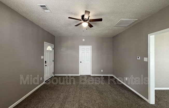1101 PARKER ST