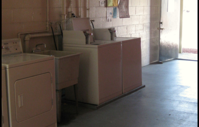 1 bed, 1 bath, 450 sqft, $995, Unit 156