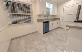 6919 S LN CIENEGA BLVD