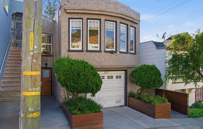 Fully Furnished 2BR + Media Room • 2BA Single-Family Home Near McLaren Park