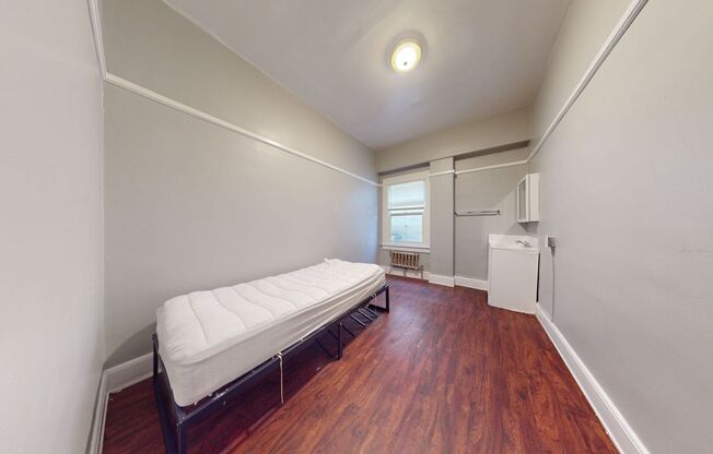 Studio, , 131 sqft, $1,100, Unit 10