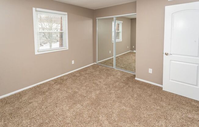 2 beds, 1.5 baths, 1,100 sqft, $1,355, Unit 40-1740