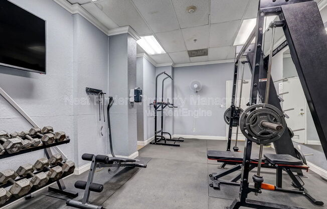 Studio, 1 bath, 425 sqft, $850, Unit 1412