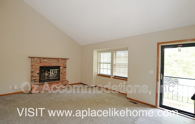 8503 SARAH LN