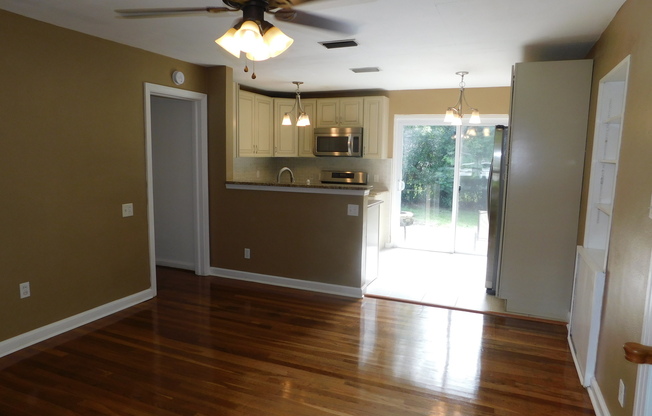 Convenient to UF & Westside Park!