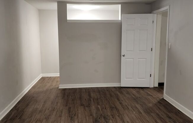 Studio, 1 bath, 355 sqft, $650, Unit 67