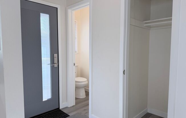 Cute 3 Bedroom / 1 1/4 Bathroom House in Van Nuys