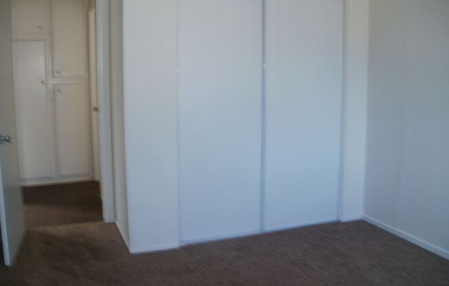 1 bed, 1 bath, 675 sqft, $1,675, Unit 30