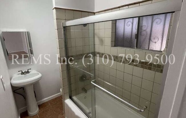 1 bed, 1 bath, 575 sqft, $1,775, Unit 15812