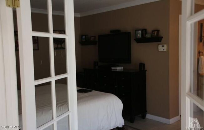 3 beds, 2 baths, $3,595