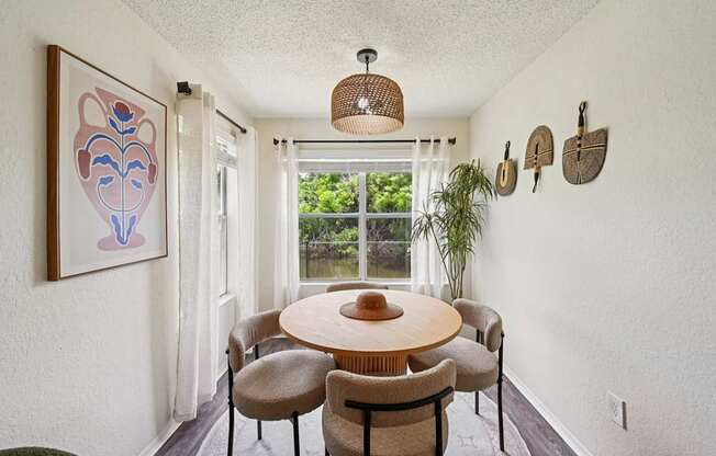 Dominium_Lucille_Dining Room 1.jpg