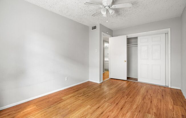 2 beds, 1 bath, 750 sqft, $1,095, Unit K714 - 307 - 206