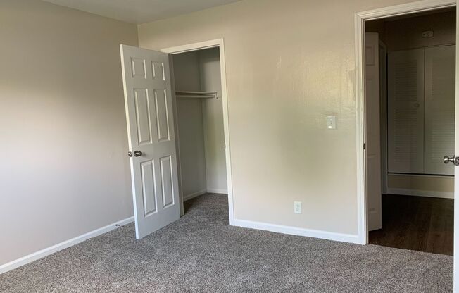 1 bed, 1 bath, 650 sqft, $920, Unit N-0115