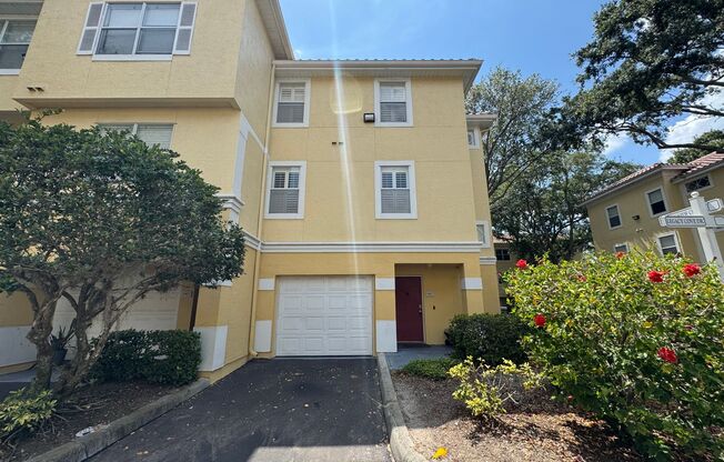 Spacious & Elegant 4-Bedroom Townhome in Prime Maitland Location – Comfort, Convenience & Style Await