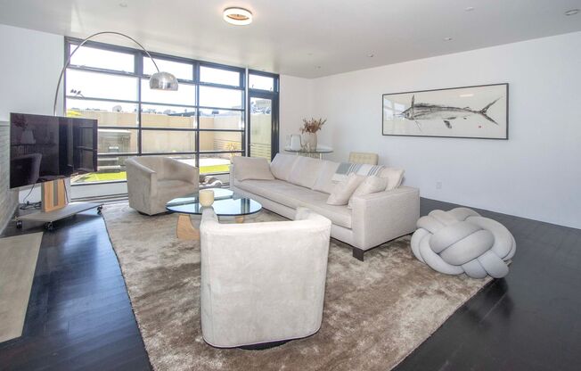 Stunning 4Bed/2.5ba Condo in Pacific Heights