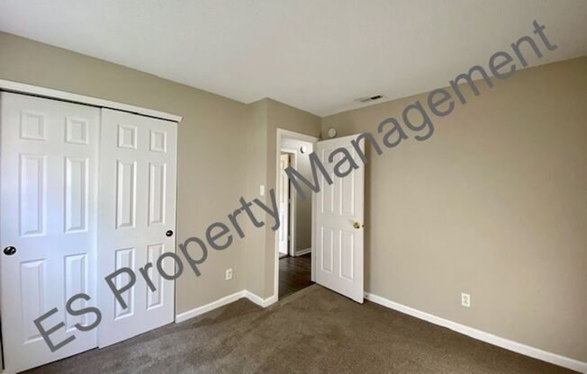 3 beds, 2 baths, $1,595