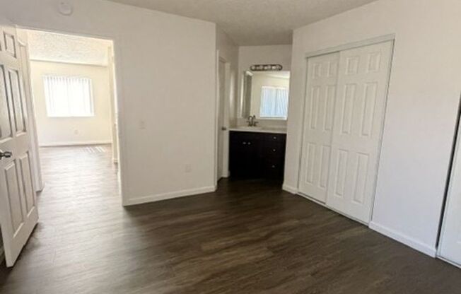 2 beds, 1 bath, 775 sqft, $2,195, Unit 065