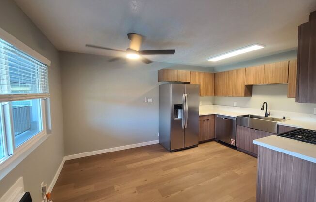 2 beds, 1 bath, 950 sqft, $3,100, Unit 1720-28