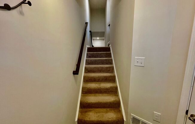 Pittsburgh - 3 Bedroom 2.5 Bathroom - Townhouse - End Unit