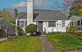 4bd/1.75ba Seattle Home