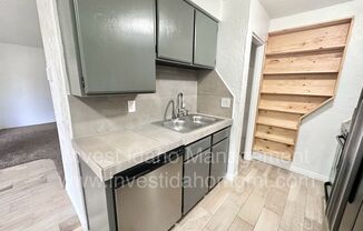 2 beds, 1 bath, 750 sqft, $1,150, Unit M