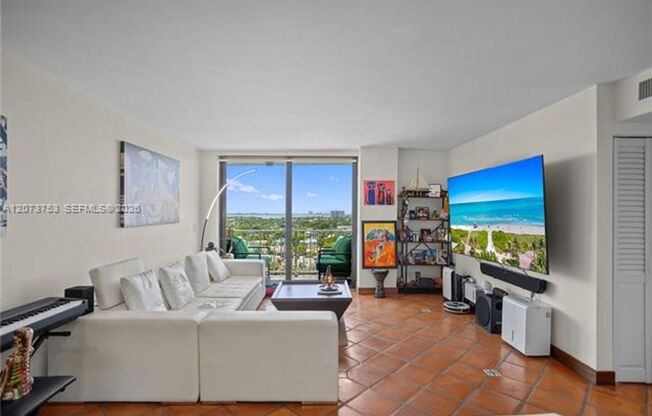 2 beds, 2 baths, $3,000, Unit # 1204
