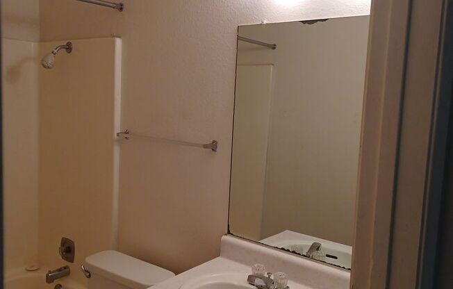 1 bed, 1 bath, 680 sqft, $1,045, Unit 204-106
