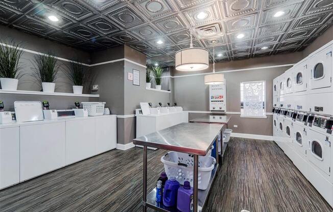 The Patricians Apartments Lincoln Park Chicago Laundry Room