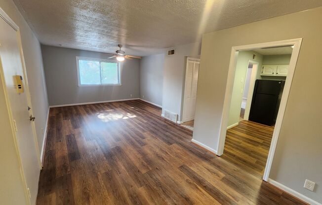 Beautiful 2 bedroom 1 bath 2nd floor condo with dishwasher and laundry hookups!
